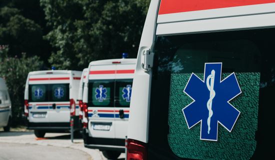 调兵山救护车转运病人过路高速收费吗？